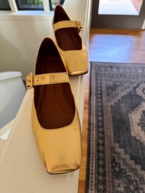 Penelope Chilvers size 41 Gold Mary Jane Flats - Women's Stylish Square Toe